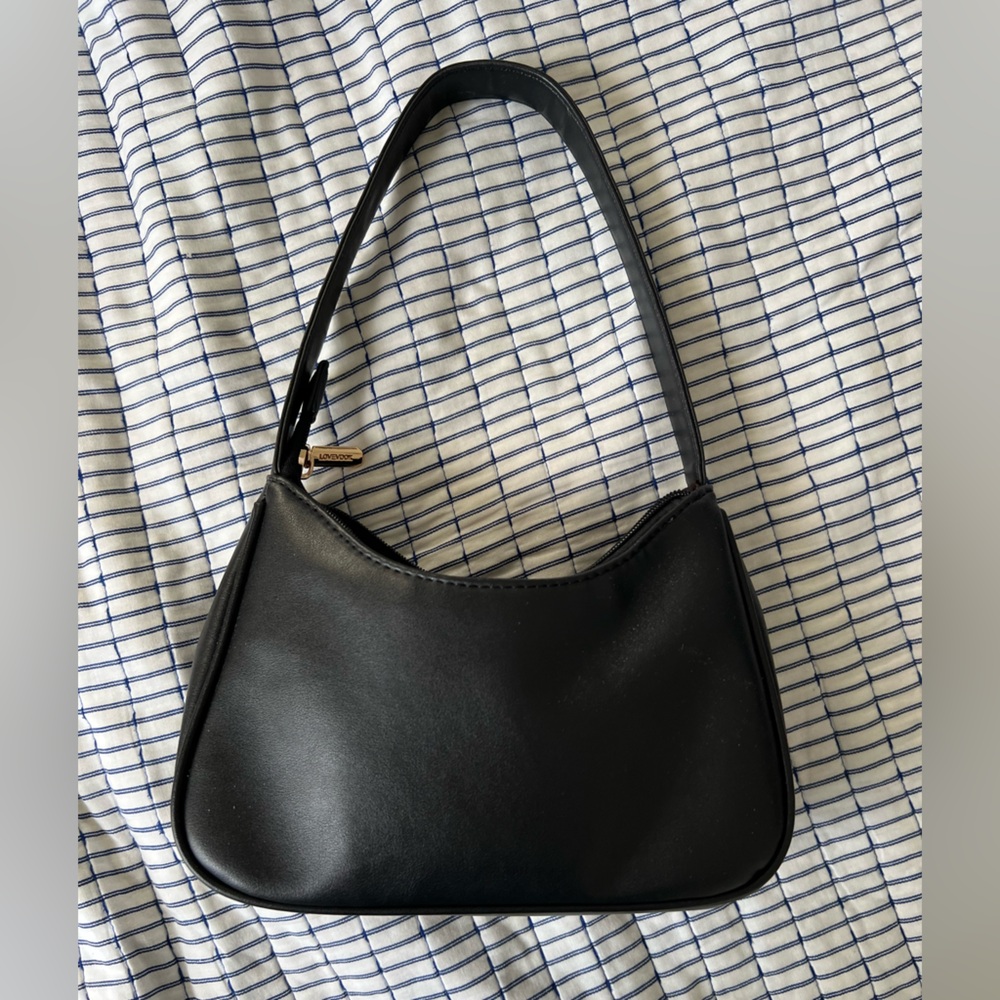 Black Shoulder Bag